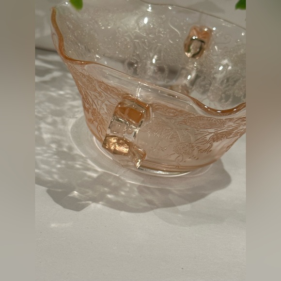 Hazel Atlas Glass FLORENTINE No.1 Poppy Pink 2-Handled Ruffled Nut Dish - Picture 15 of 16